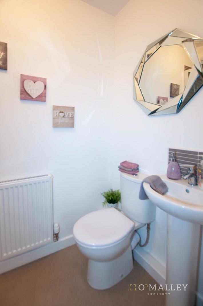 ensuite 2.jpg